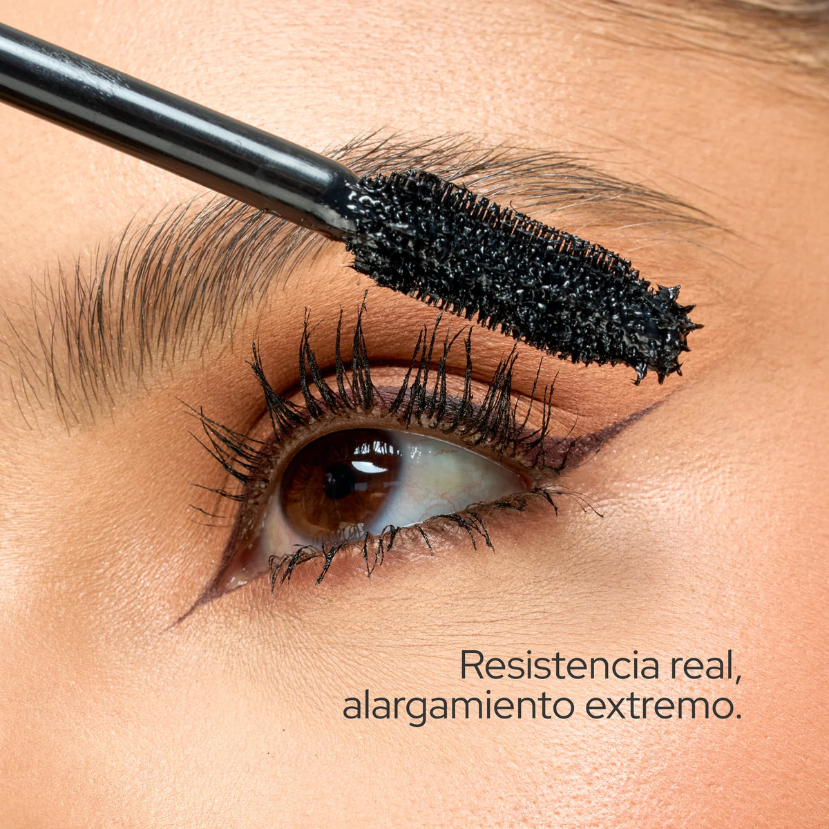 Anyeluz Pestañina Waterproof Largo Impactante
